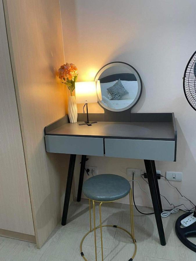 Studio Condo Building 81 Newport Boulevard 마닐라 외부 사진