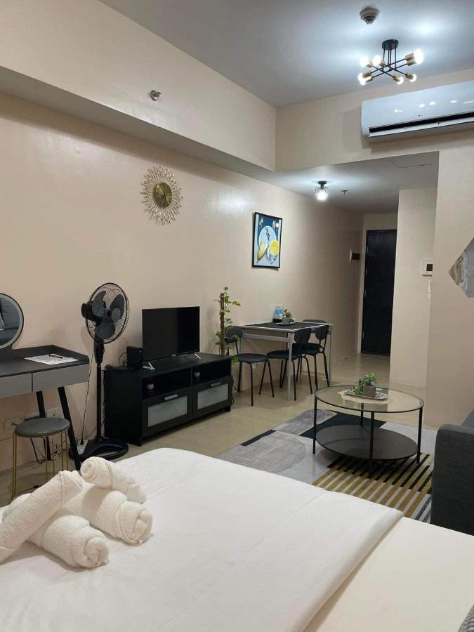 Studio Condo Building 81 Newport Boulevard 마닐라 외부 사진