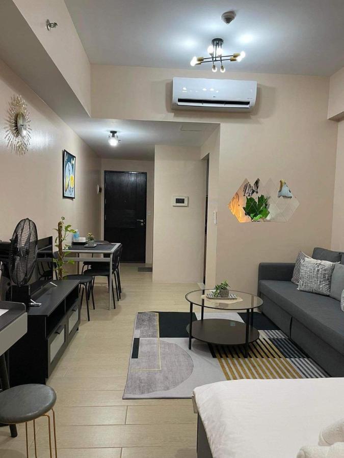 Studio Condo Building 81 Newport Boulevard 마닐라 외부 사진