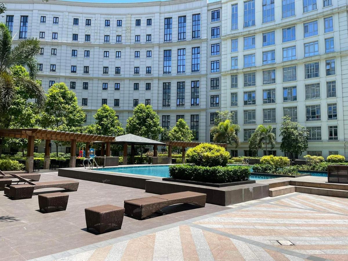 Studio Condo Building 81 Newport Boulevard 마닐라 외부 사진